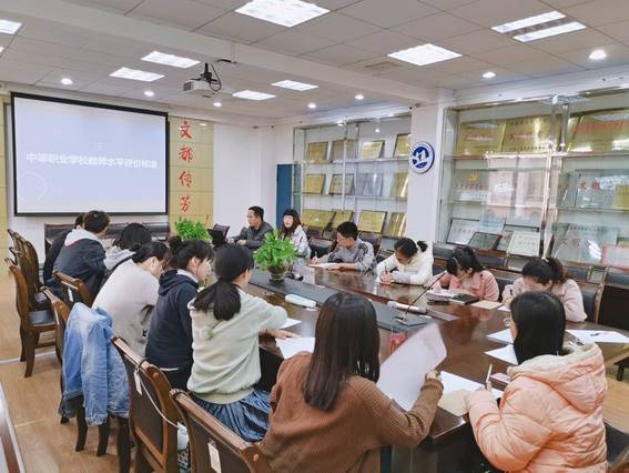 \"微信图片_20191213201552\"