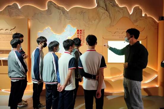 \"微信图片_20220521153903\"