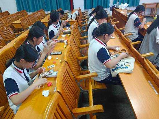 \"微信图片_20250520195807\"