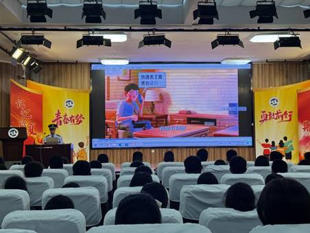 2c986e2ff952f8bf021b8ae5453f780d