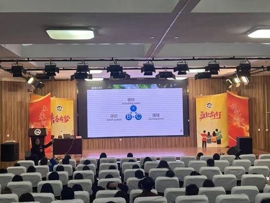 ef0184c44fa83f40cceaceccd81922d3